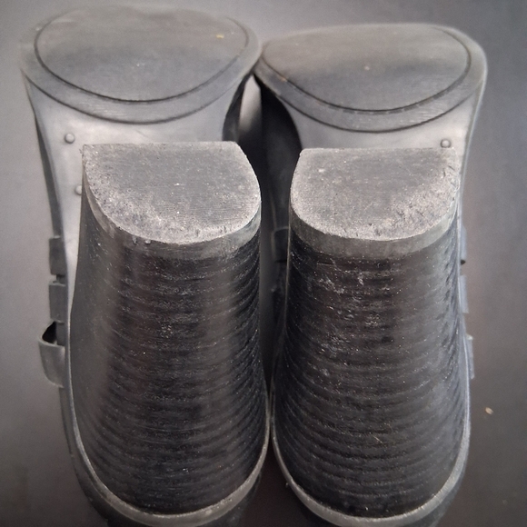 Lucky Brand Black Leather Booties   Size 9.5(40) - Picture 8 of 9